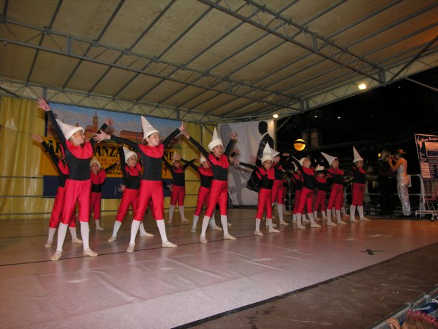 spettacolokledisettimo20070906085.jpg